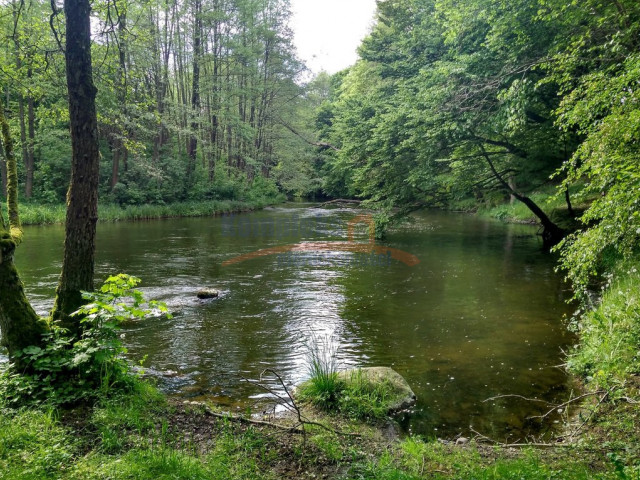 DZIAŁKA  BUDOWLANA NAD DRAWĄ