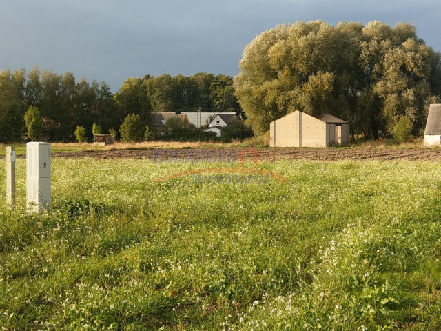 Świetny teren inwestycyjny - Sierosław